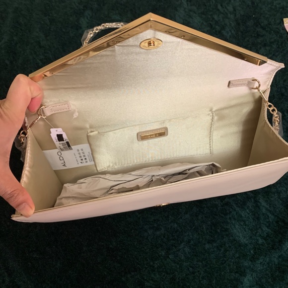 Aldo Clutch - Picture 3 of 6